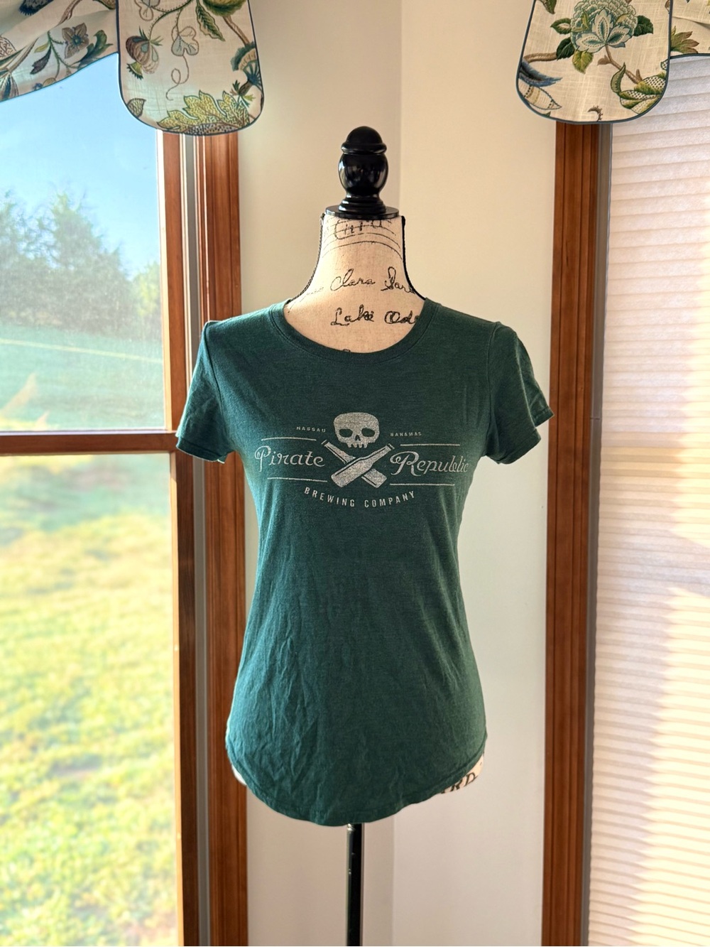 Pirate Republic Brewery Dark Green Pirate Skull Graphic Short Sleeve Tee